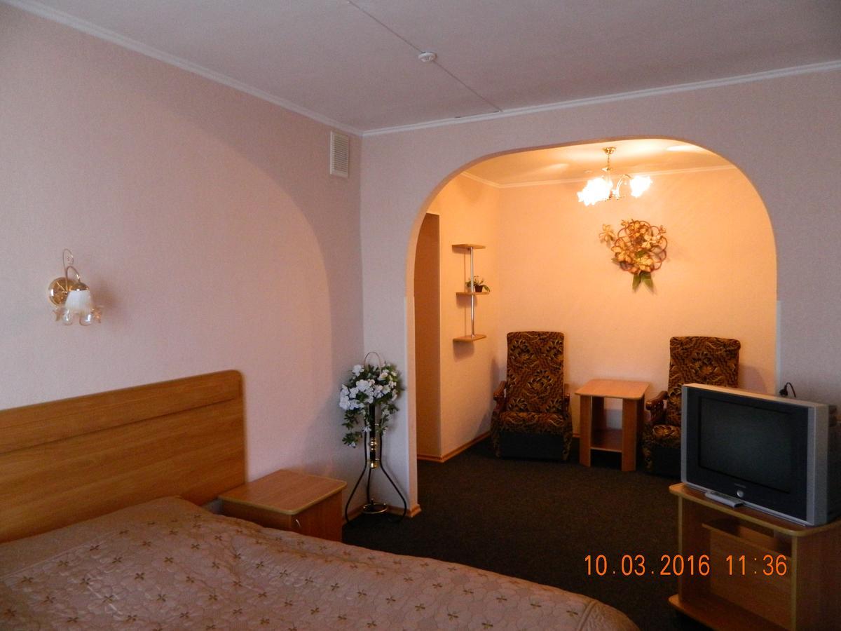 Hotel Druzhba Oleksandriia Bagian luar foto